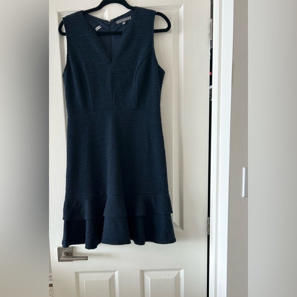 Sharagano Elegant  Navy V Neck  Sleeveless Dress